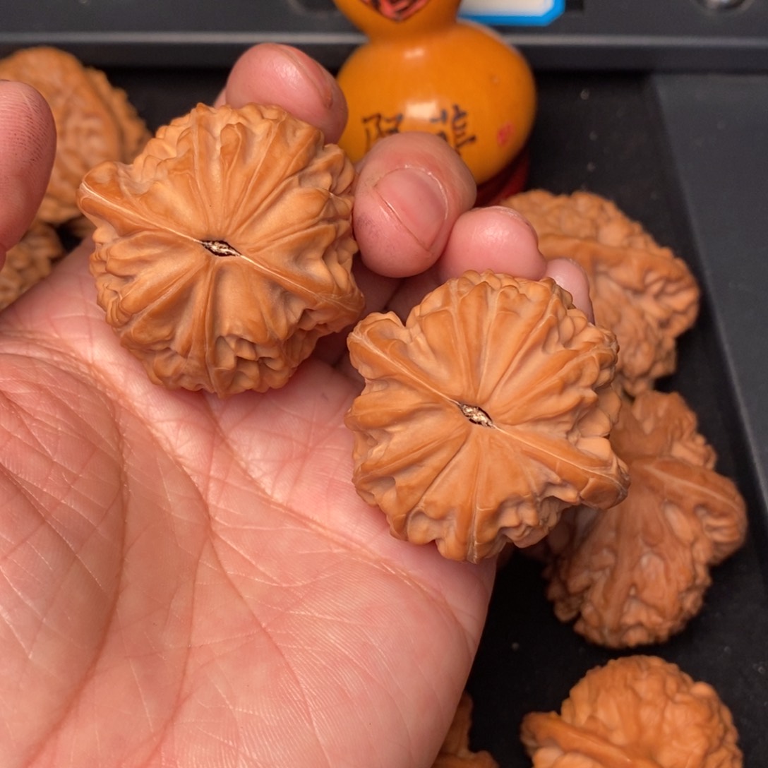 文玩核桃吊坠学**惜芭蕉扇