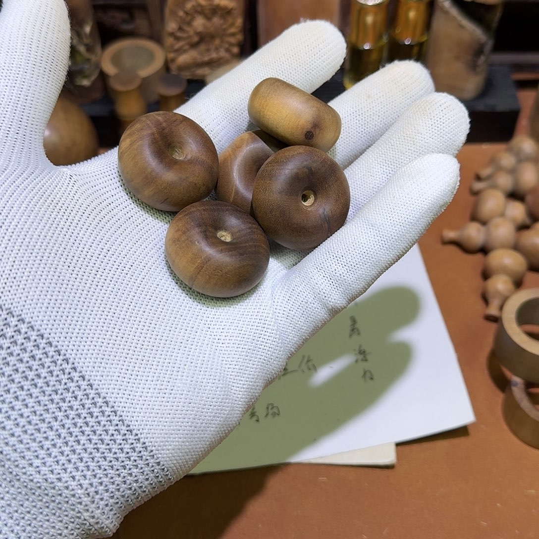 檀香木老山檀香平安扣3.0微瑕疵