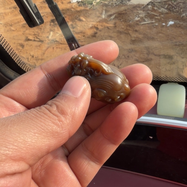 和田玉未镶嵌颈饰定制