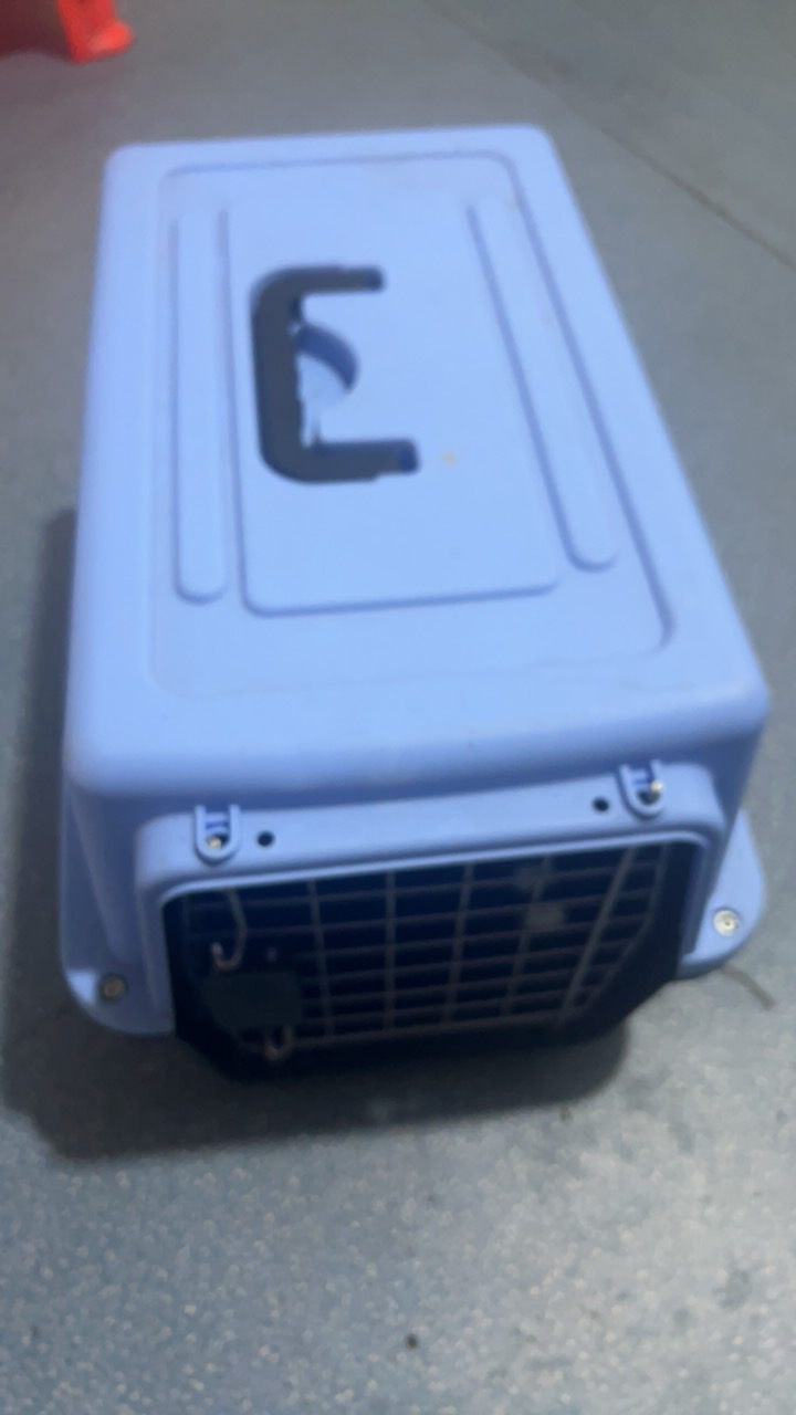 宠物航空箱猫狗通用便携式外出托运车载专业运输箱