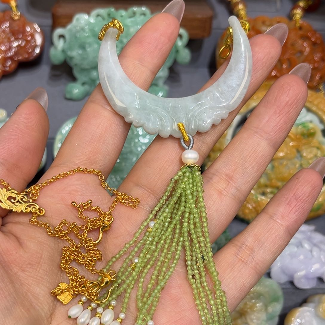 翡翠未镶嵌吊坠(赠链)代编织