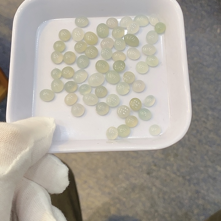 翡翠未镶嵌挂件09