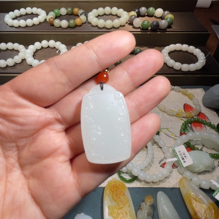 和田玉手串未镶嵌