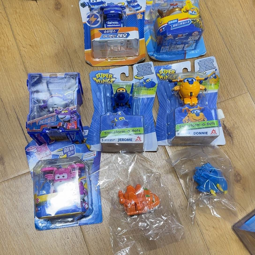 小***！塑料迷你雷克金小子酷飞多多小翼装备小爱剑剑小盾