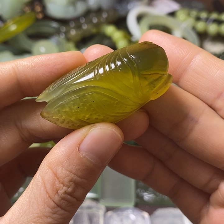 岫玉岫玉颈饰未镶嵌