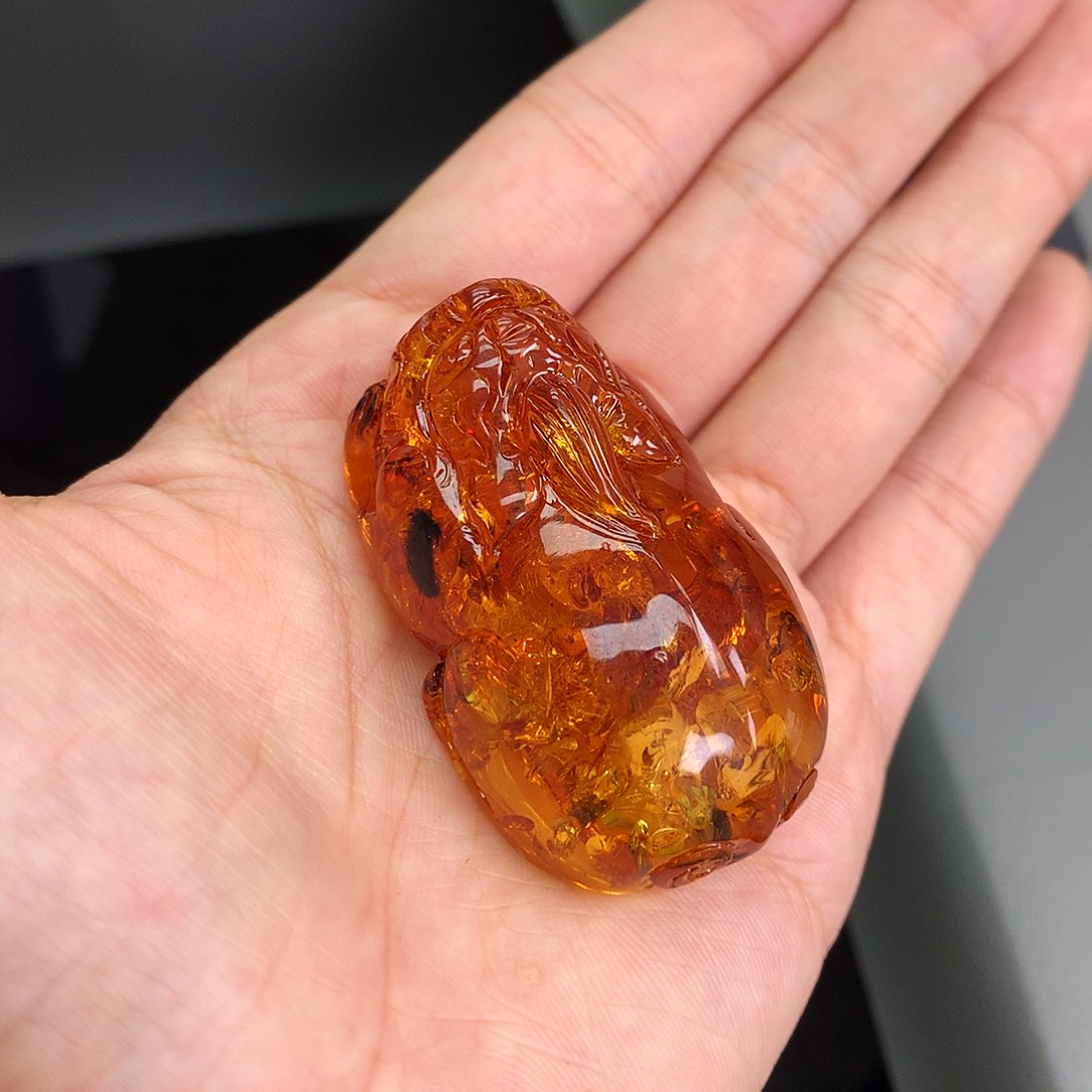 琥珀未镶嵌珠宝奇石