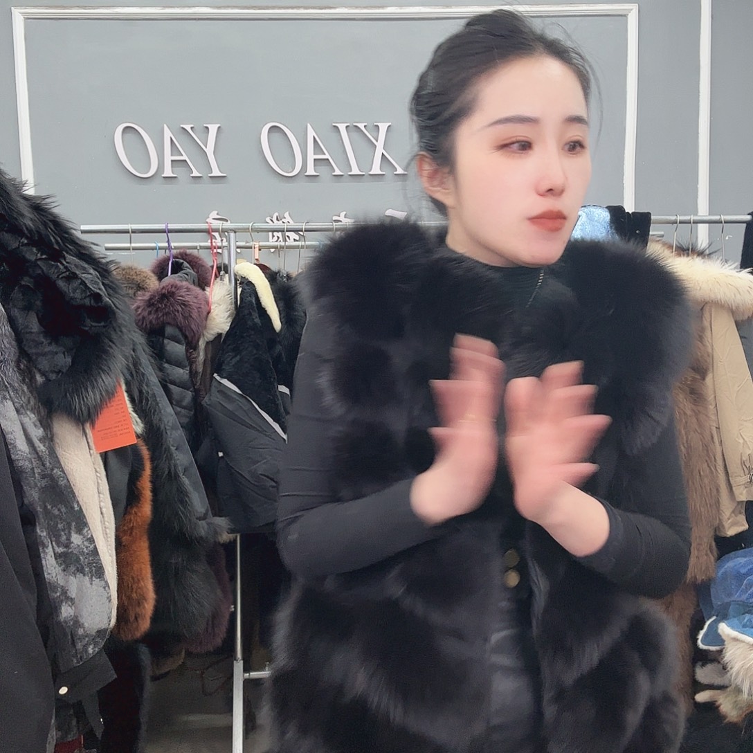 姚小妖家高端皮草