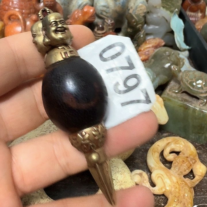 玛瑙/玉髓未镶嵌颈饰龙**海