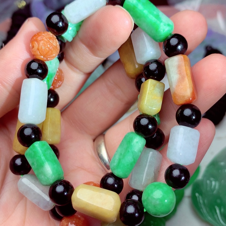 翡翠未镶嵌吊坠(不含链)多样性发一条