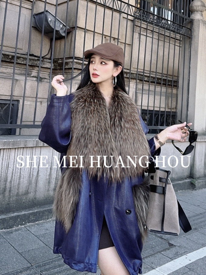 （贵族夫人）原创设计师款狐狸毛皮草白鹅绒新款冬季外套25146