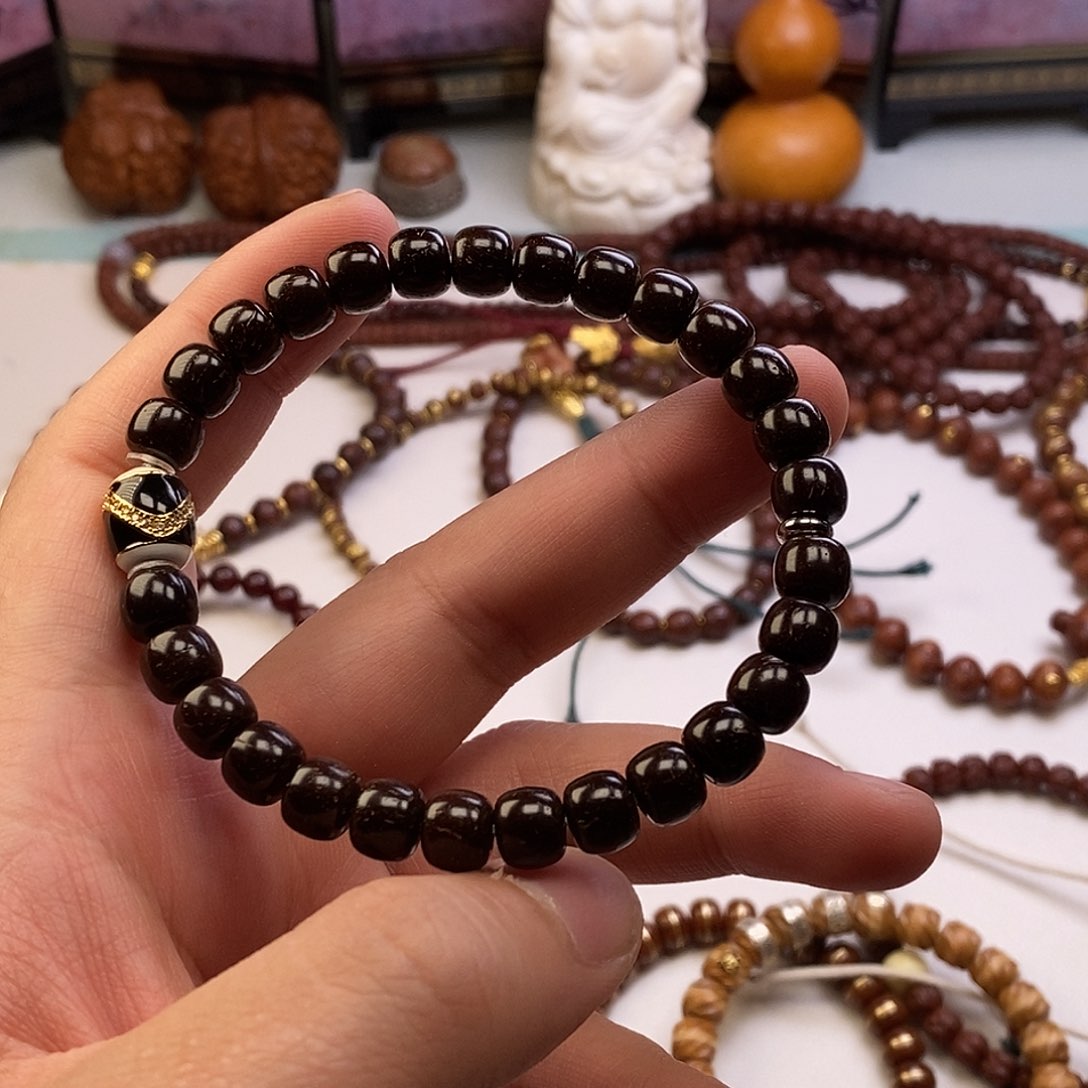 椰蒂吊坠。。。。。。。。。