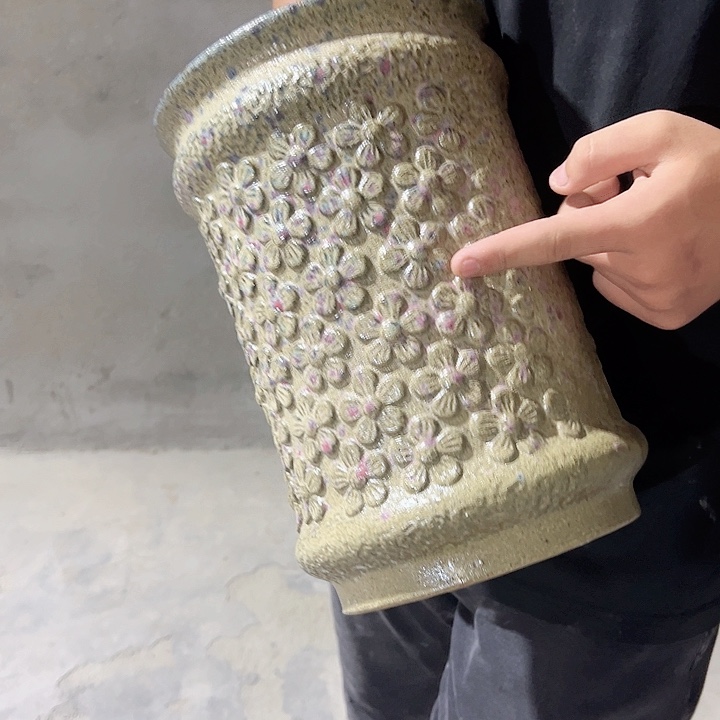 高度30厘米口20厘米