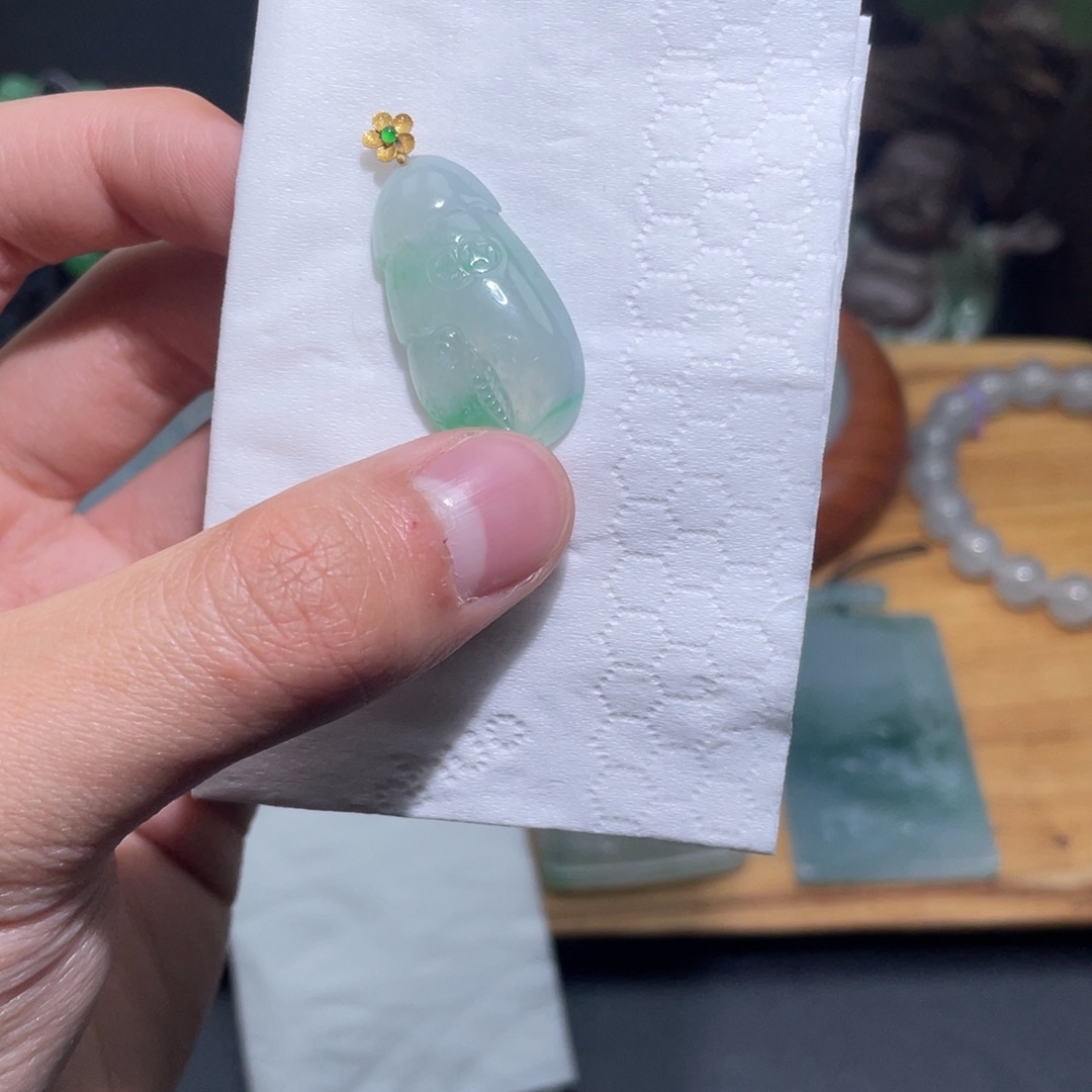 定制翡翠18K金镶嵌吊坠