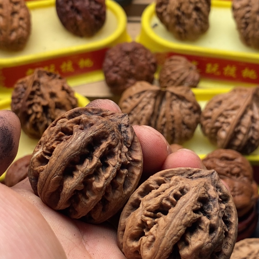 文玩核桃吊坠楸子174