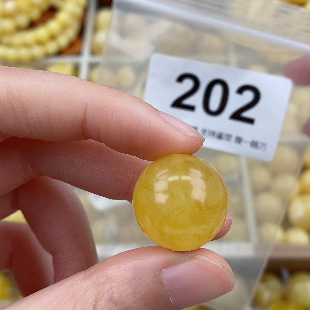 蜜蜡未镶嵌珠宝奇石19