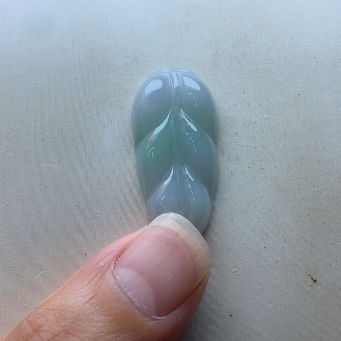 【闪购商品】翡翠未镶嵌颈饰叶子