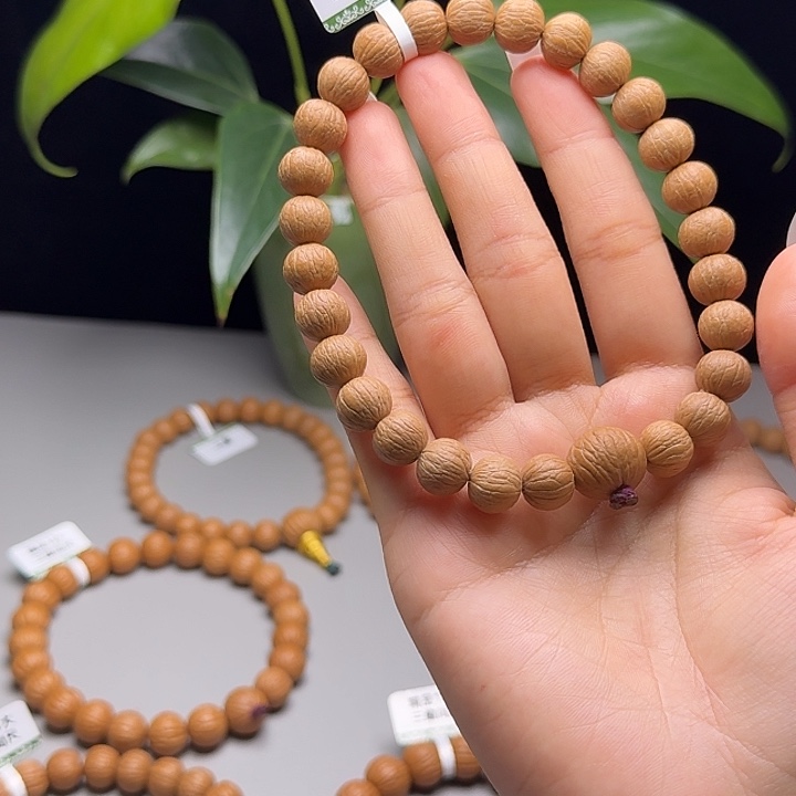 罗***下手串猴头核桃凤羽