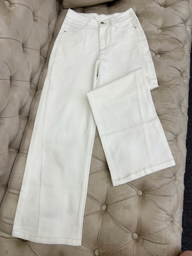 李米米 2025年新款高腰显瘦白色裤子窄版阔腿直筒九分牛仔裤女