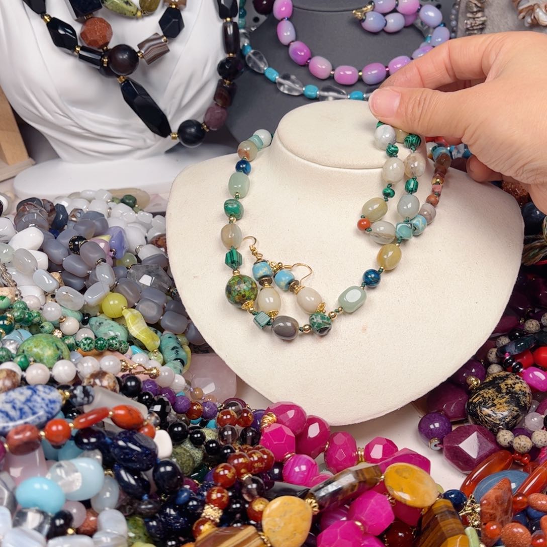 石英质玉珠宝奇石未镶嵌图