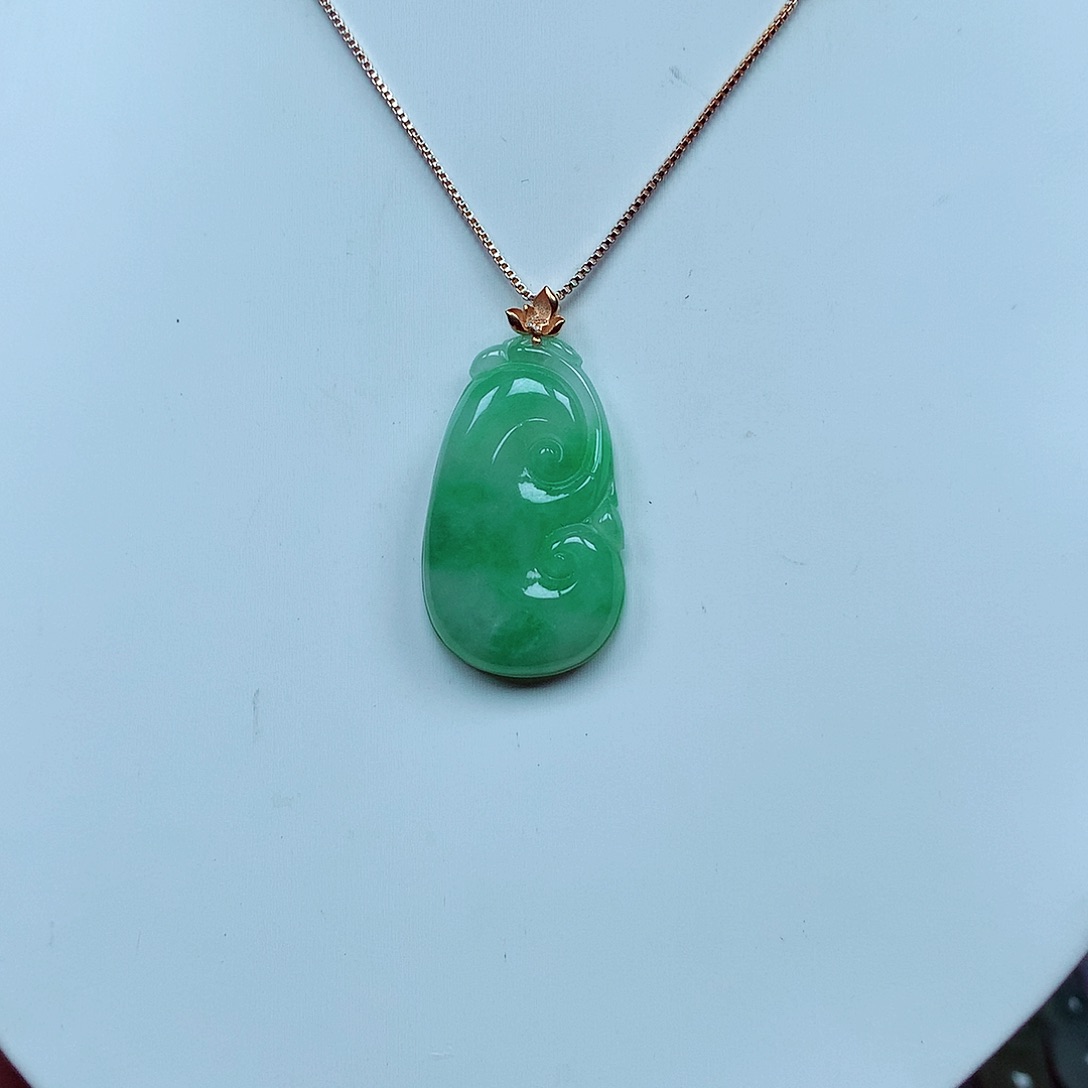 翡翠颈饰18K金镶嵌天然翡翠A货