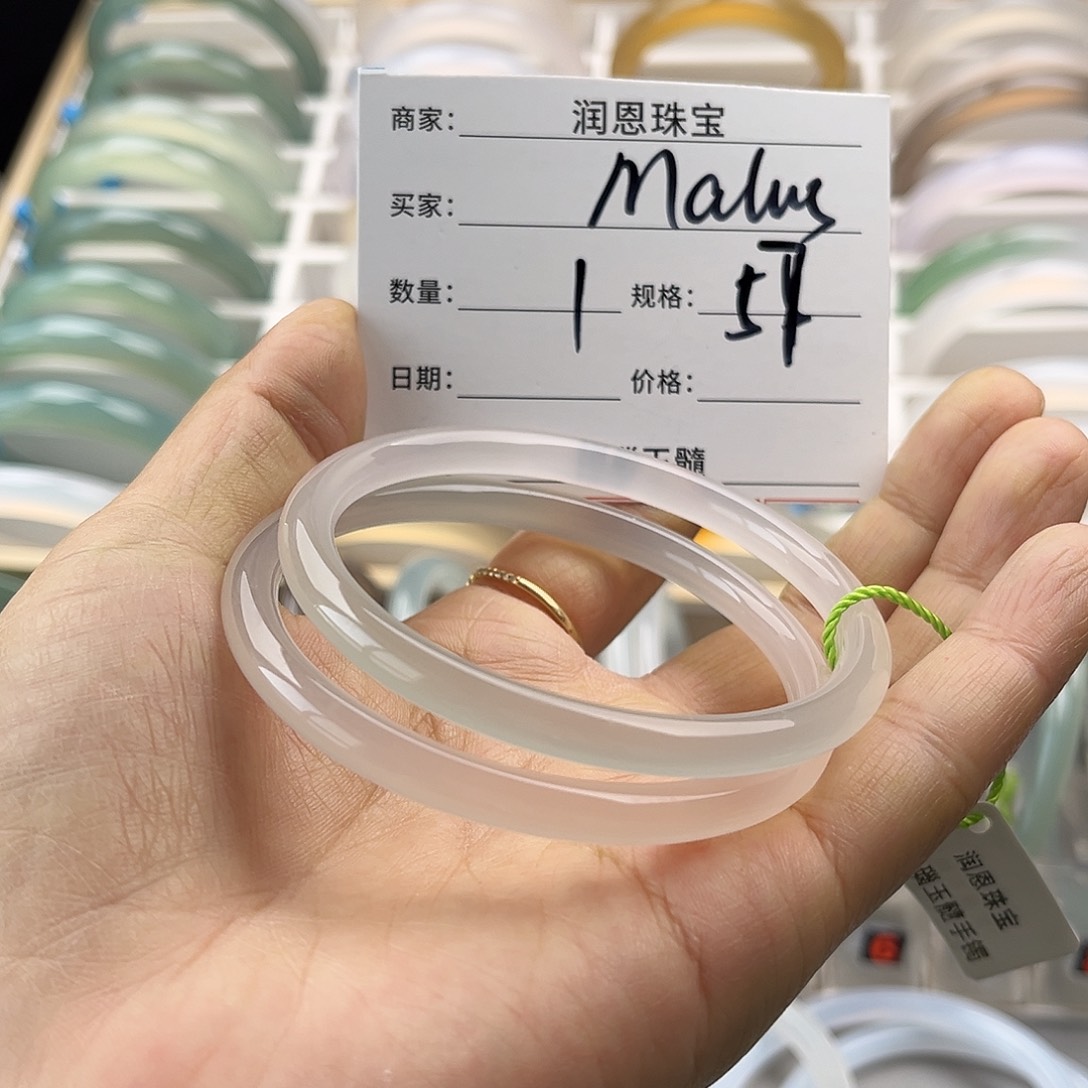 玛瑙/玉髓手镯未镶嵌M***s