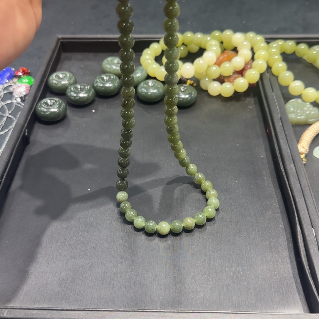 和田玉（糖玉）未镶嵌颈饰碧玉8mm