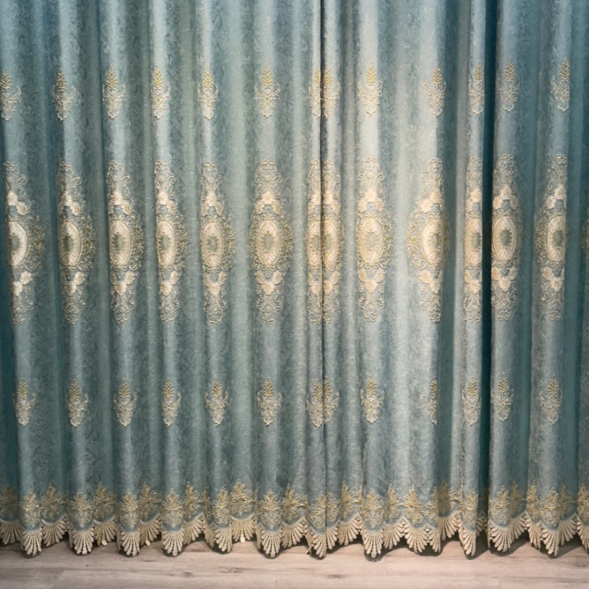 欧式重工刺绣雪尼尔薄荷绿遮光窗帘客厅卧室落地可定制