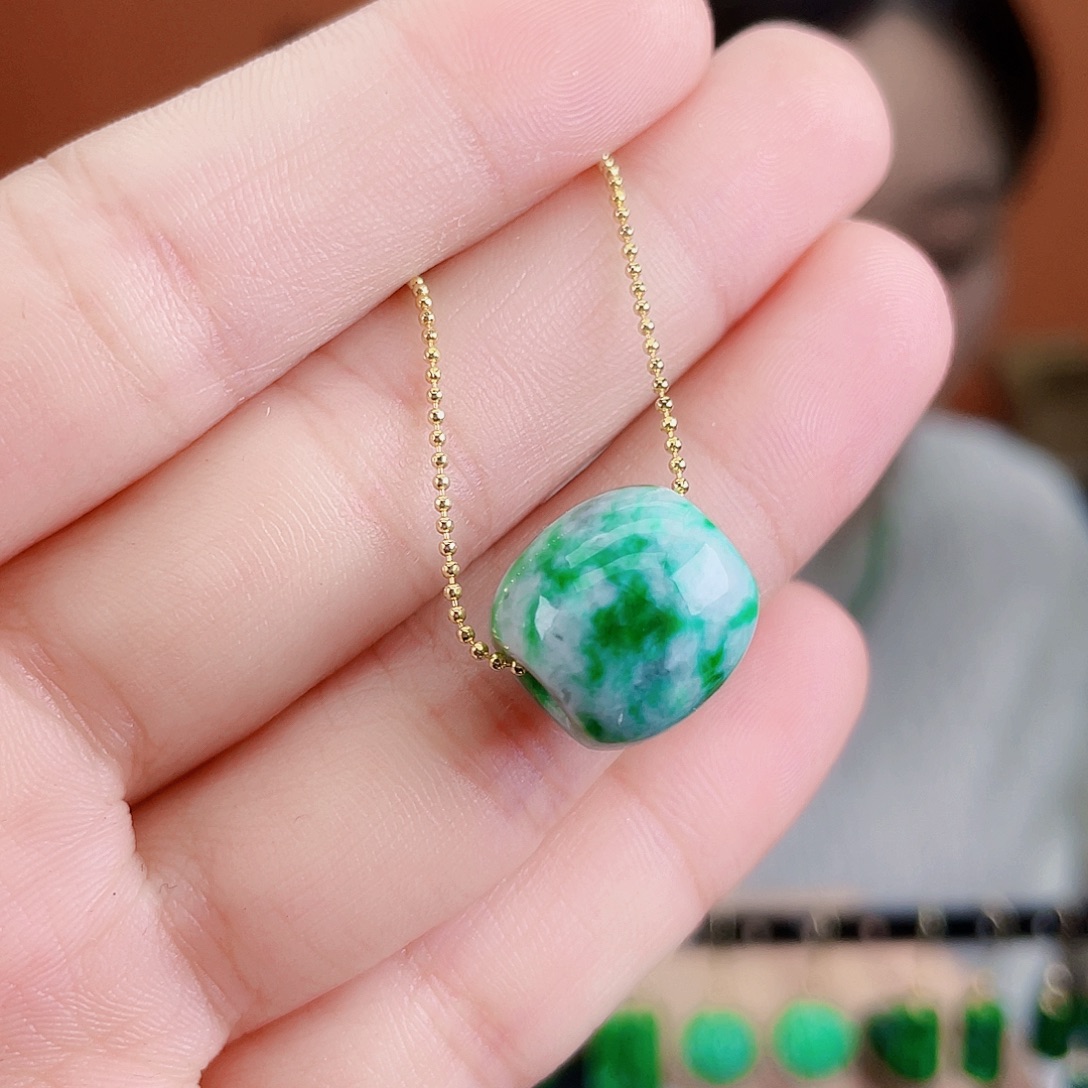 翡翠未镶嵌耳饰饰品