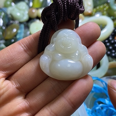 岫玉颈饰未镶嵌挂件