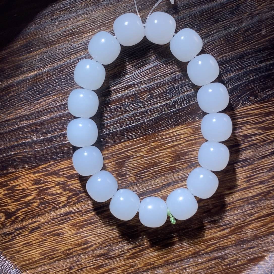 和田玉手串未镶嵌13m老型