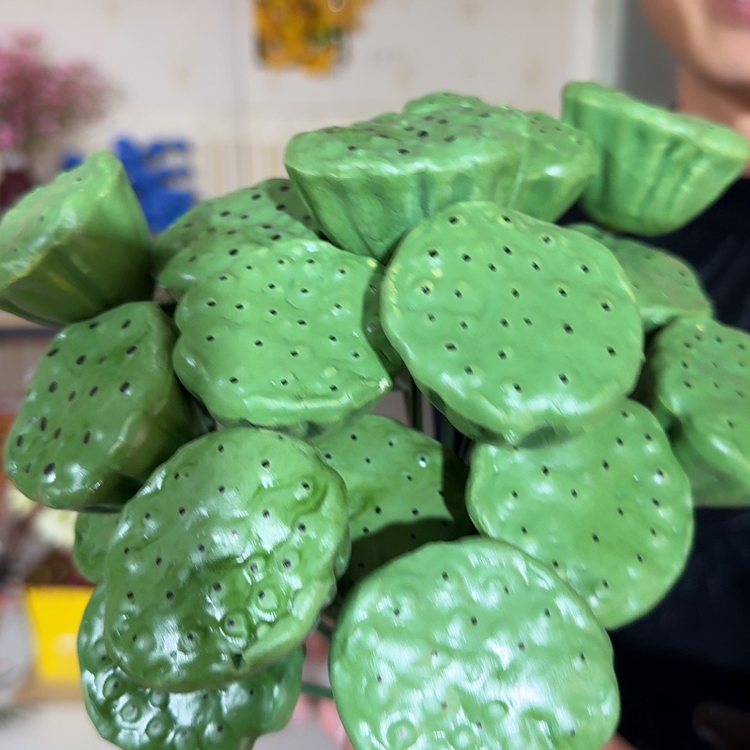 945号绿色小莲蓬20支