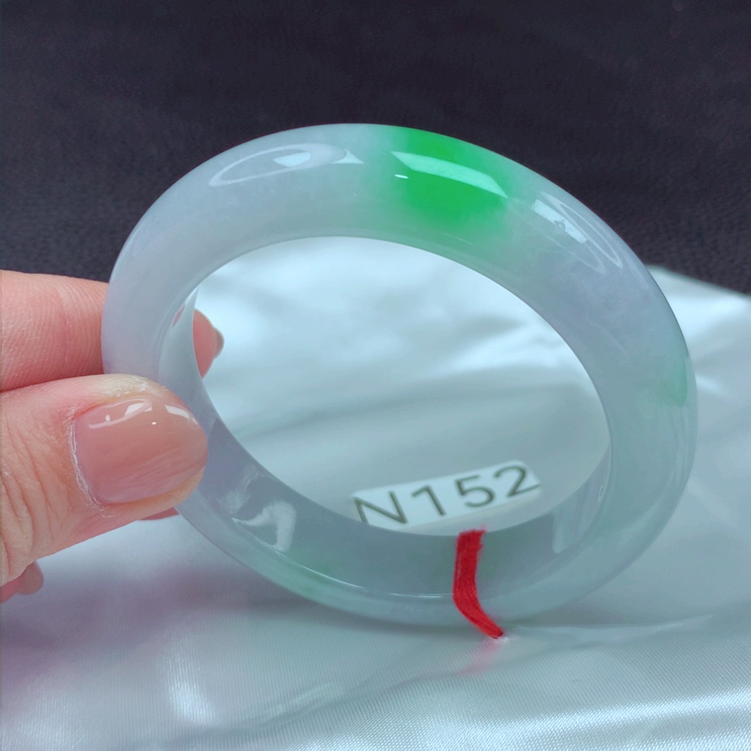 翡翠手镯未镶嵌手镯88