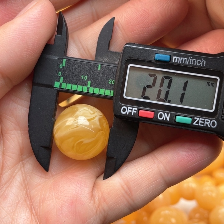 蜜蜡裸石未镶嵌霞蜜蜡珠子