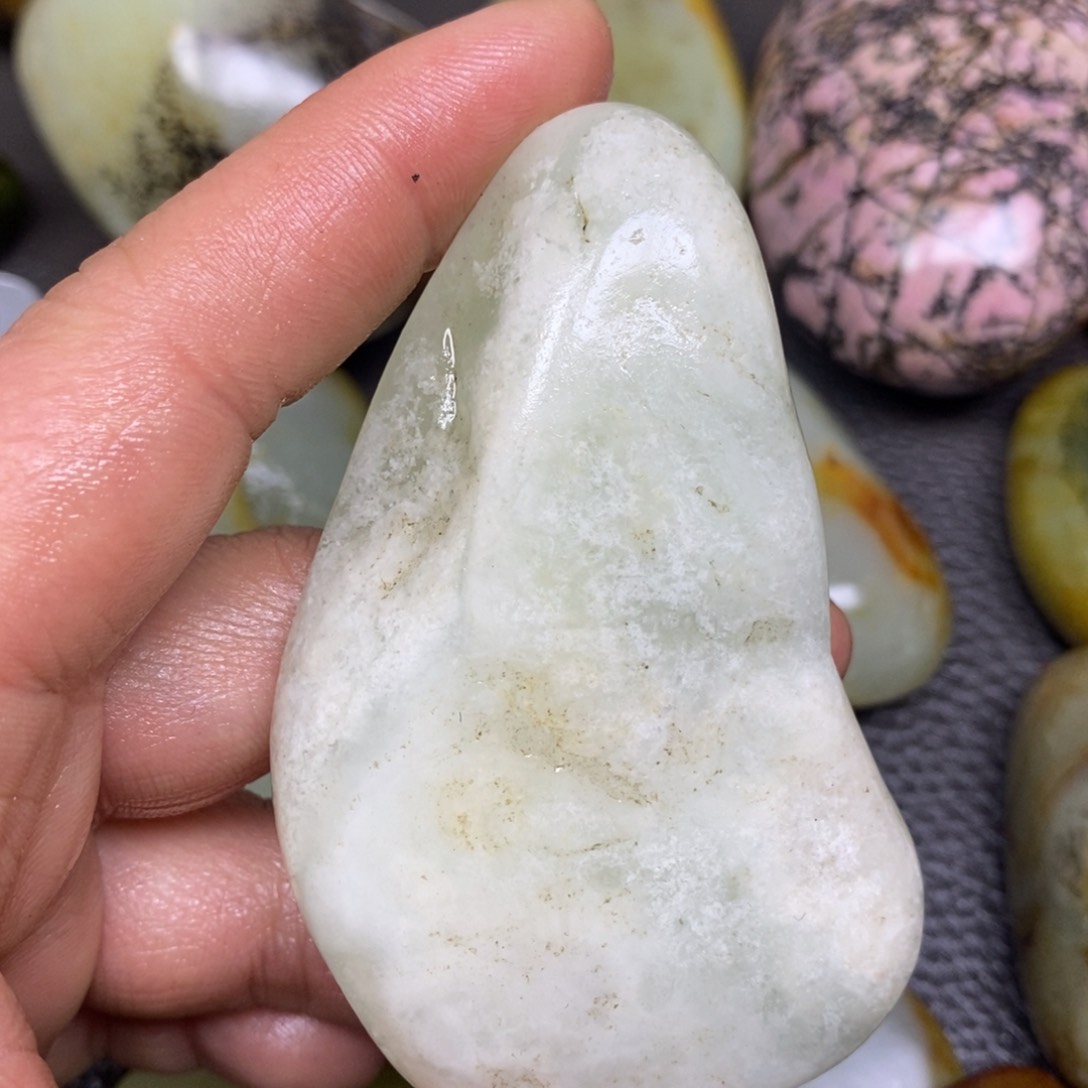 和田玉（糖玉）挂件未镶嵌