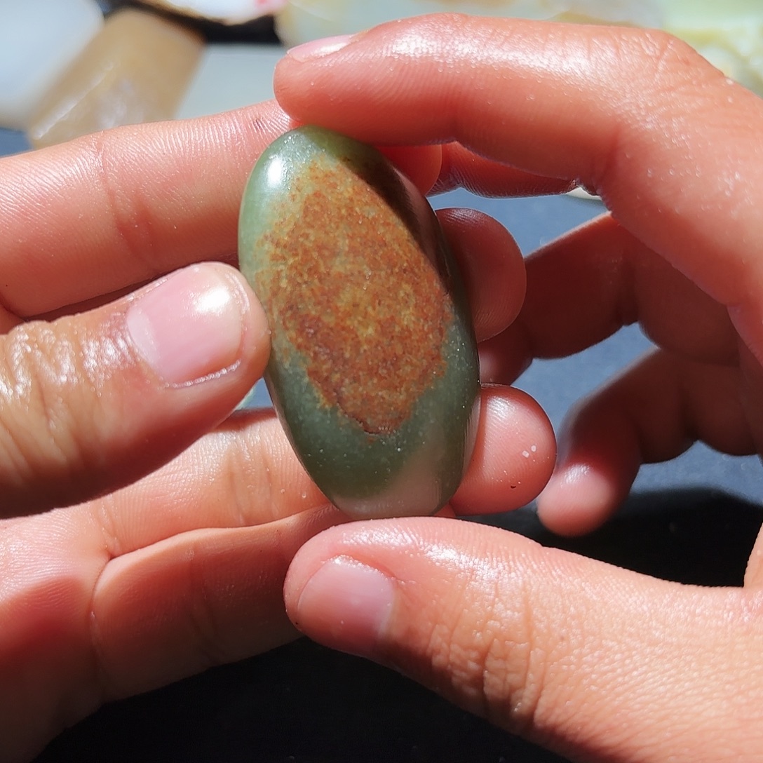 和田玉未镶嵌珠宝奇石