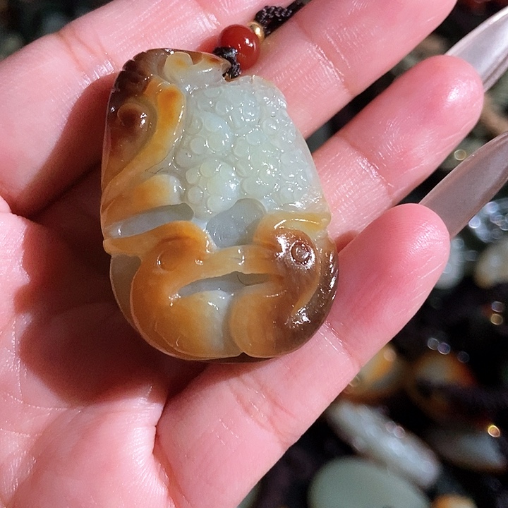 和田玉颈饰未镶嵌