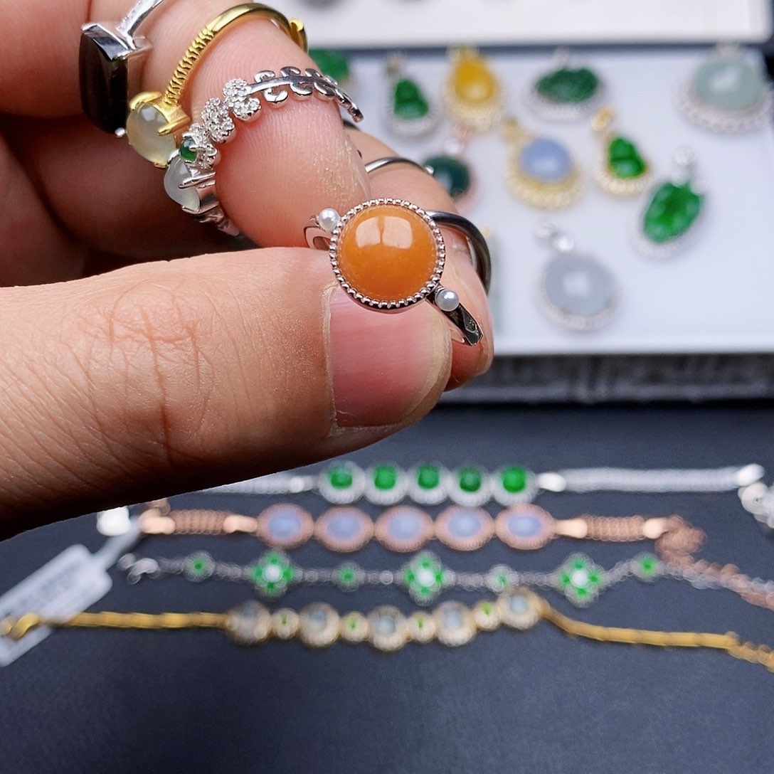 翡翠戒指银S925镶嵌戒指