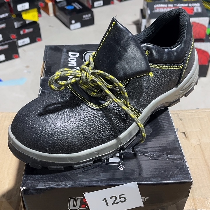 42尺码编号12劳保鞋