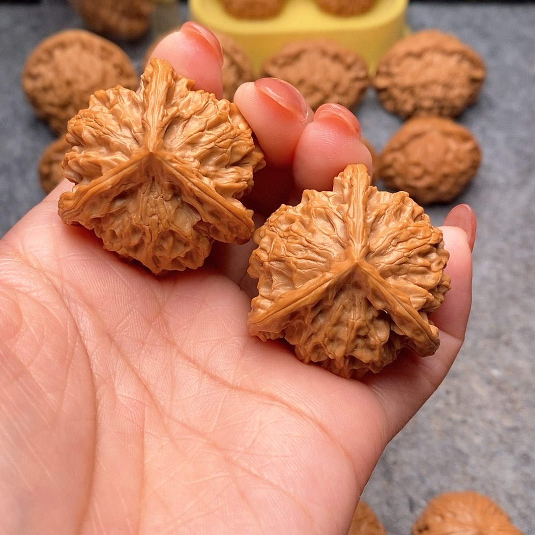 文玩核桃把件贵*.精品盘山三棱40全品