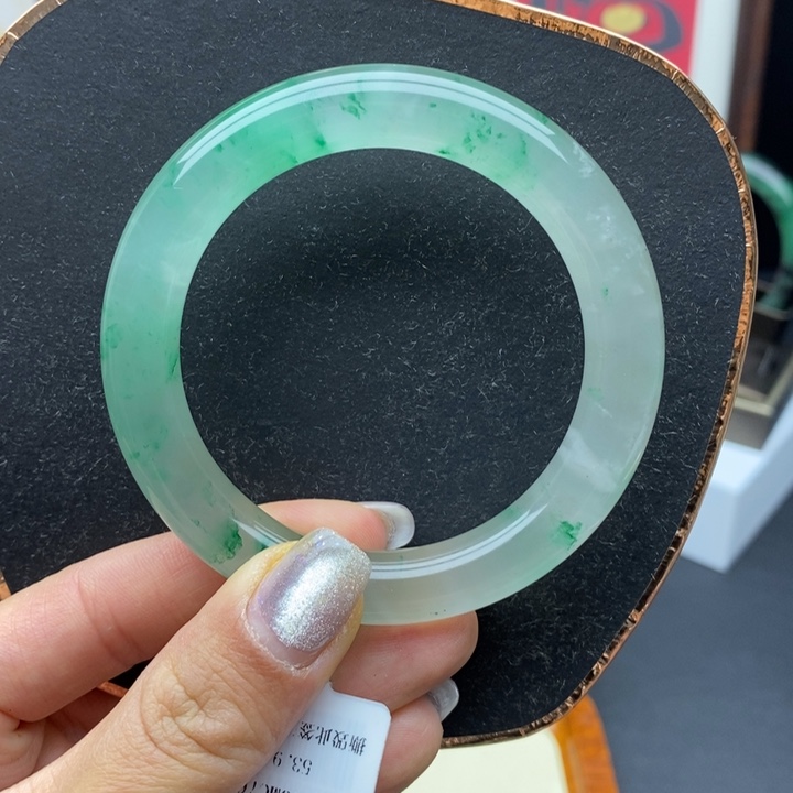 石英质玉手镯未镶嵌张****店