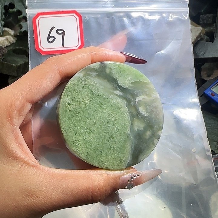 和田玉未镶嵌珠宝半成品