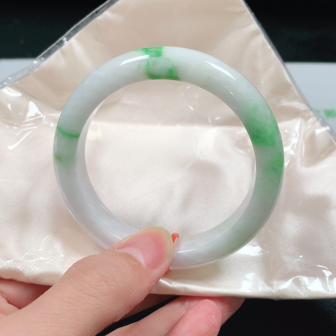 翡翠手镯未镶嵌编号41010