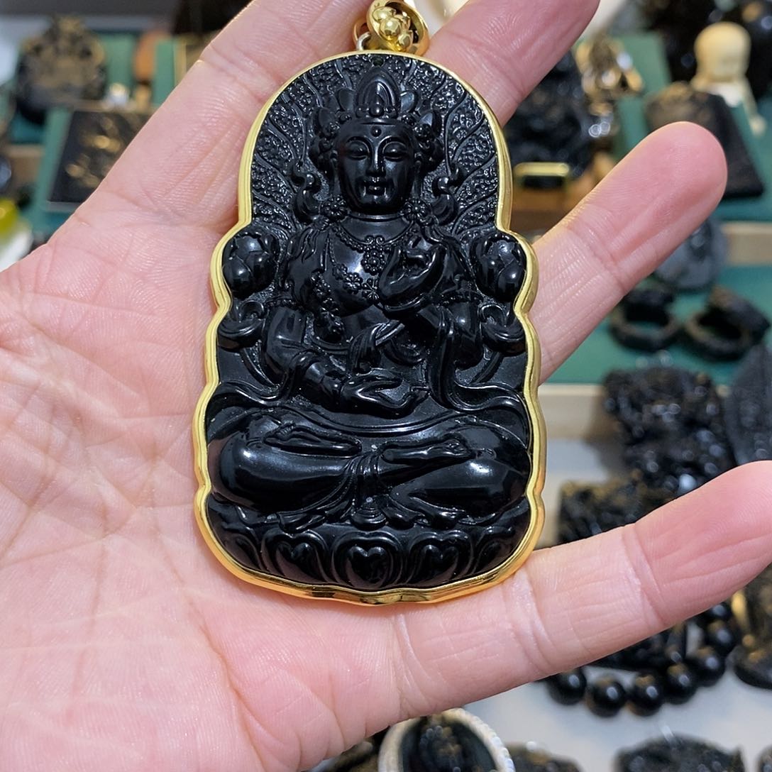 蛇纹石玉颈饰未镶嵌星*