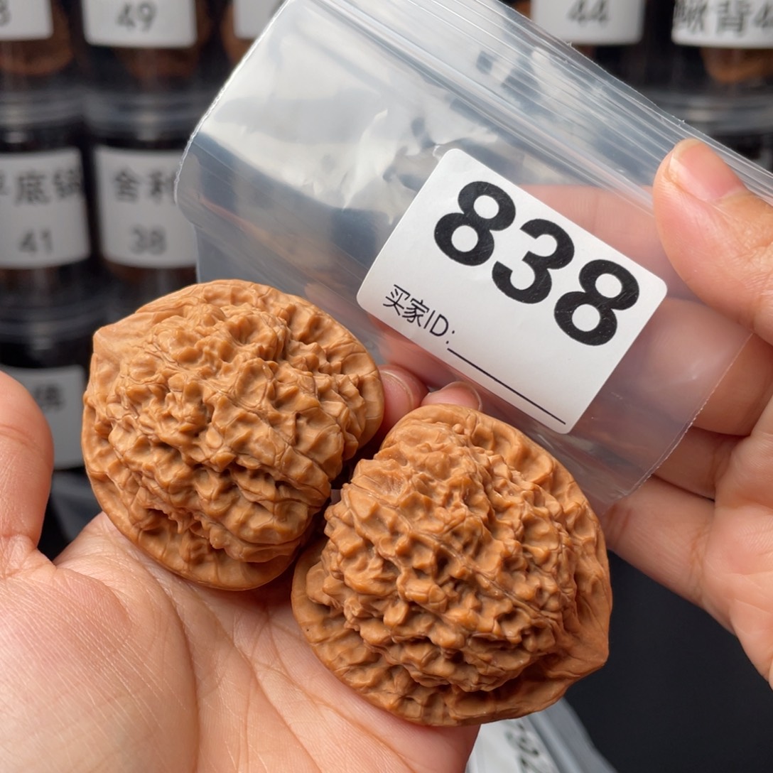 筱***凡文玩核桃把件全品47官帽