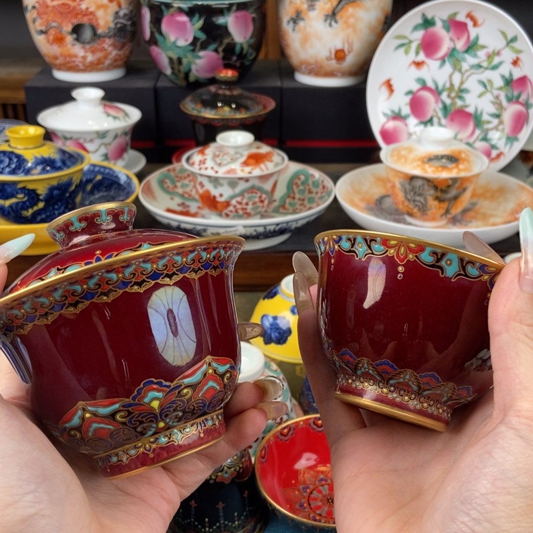 小***号陶瓷的设计师是一个人的