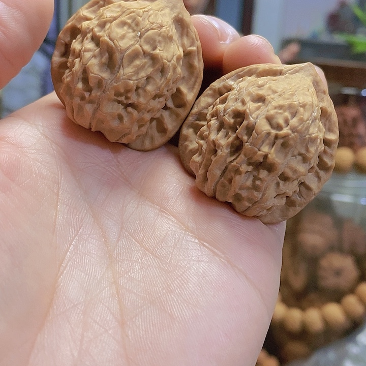 【闪购商品】文玩核桃把件36.5金牛
