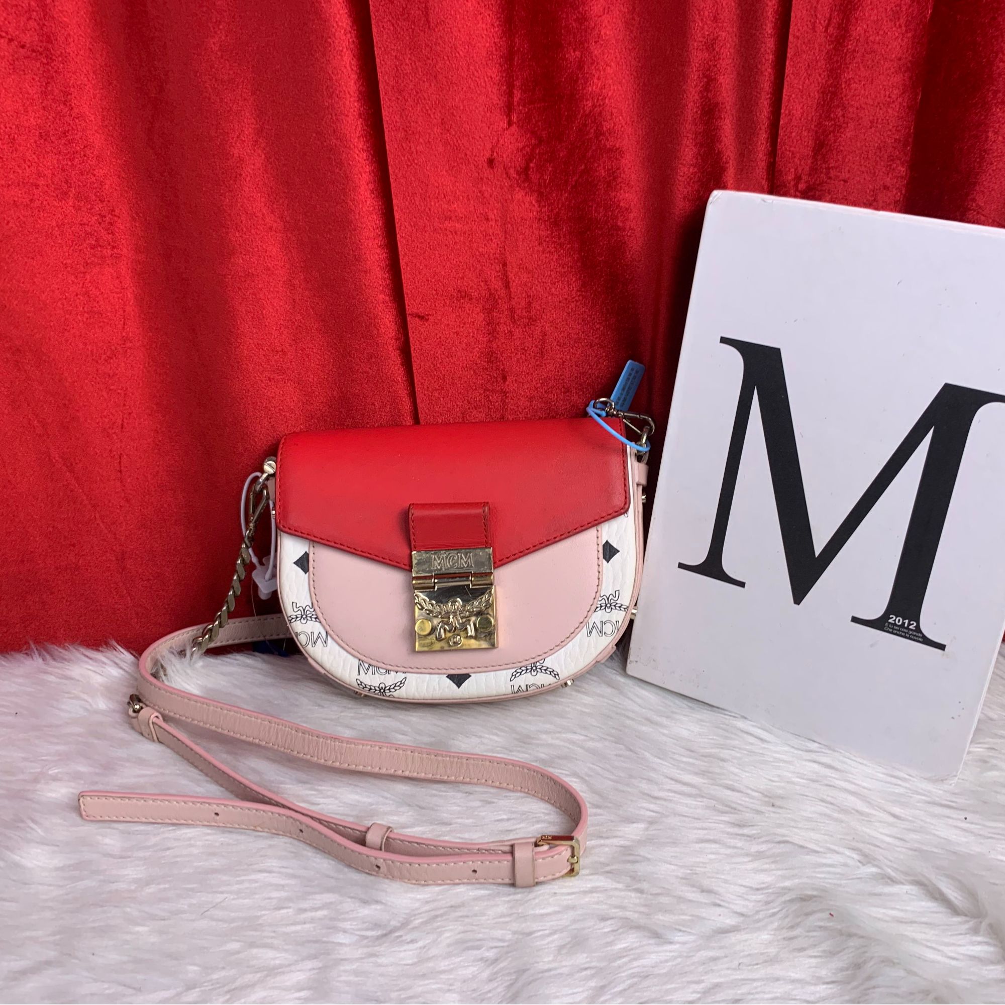 95新 MCM 拼色斜跨包/SD09405061/5061