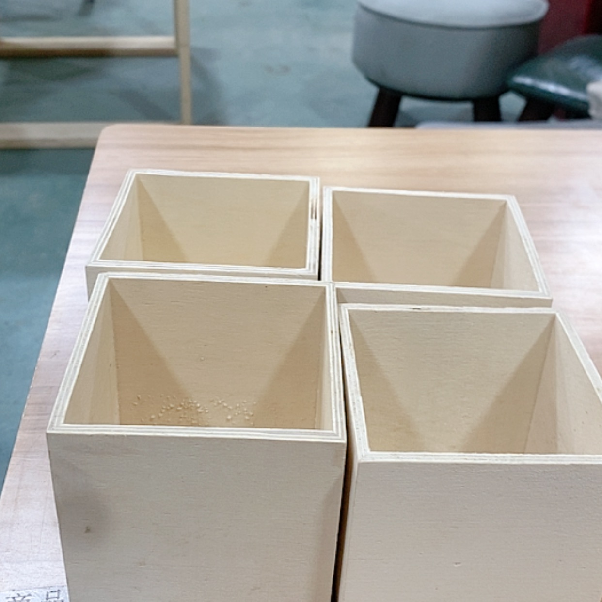 【闪购商品】塑料这是编号006