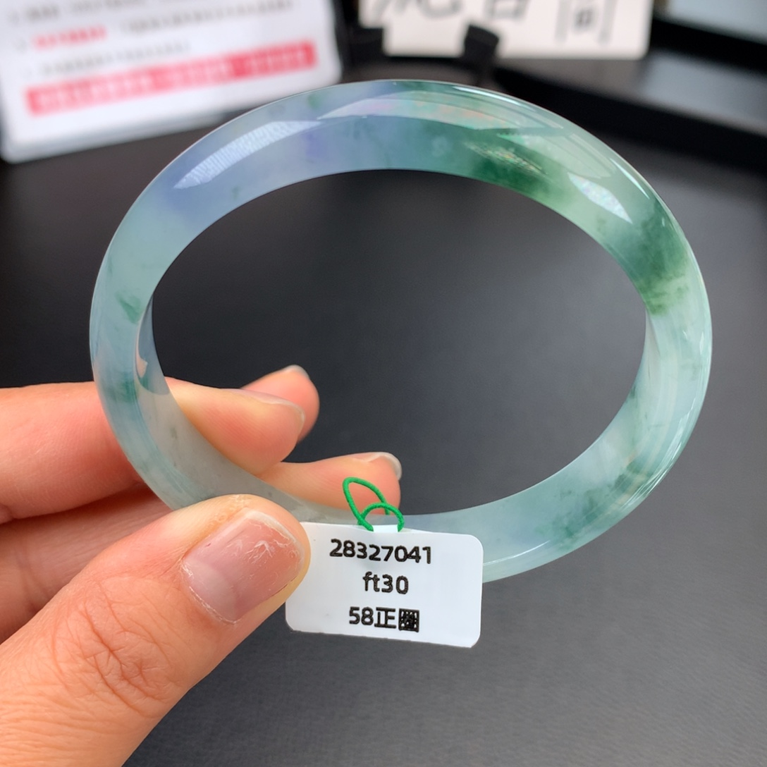 翡翠未镶嵌手镯冰紫底飘花特色镯性价比