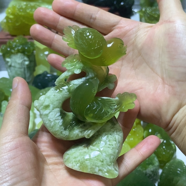 【闪购商品】未镶嵌蛇纹石玉把件